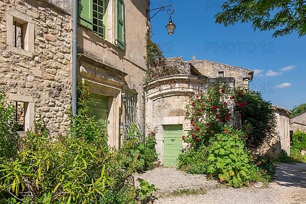 Alley in Oppede-le-Vieux