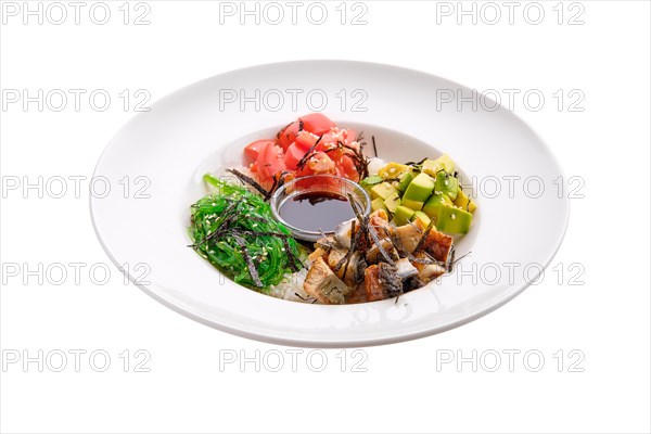 Unagi sashimi rice bowl with avocado