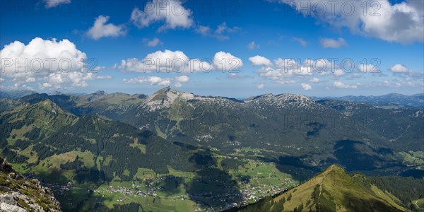 Mountain panorama from the Walser Hammerspitze