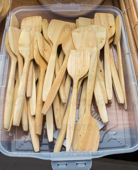 Set of tea spoons made of wood