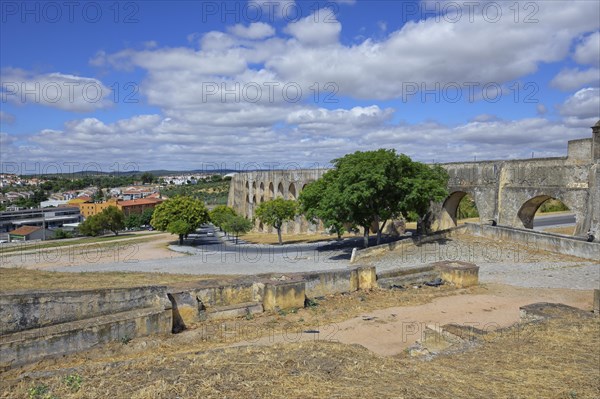 16th century Amoreira aqueduct viewed from the ramparts