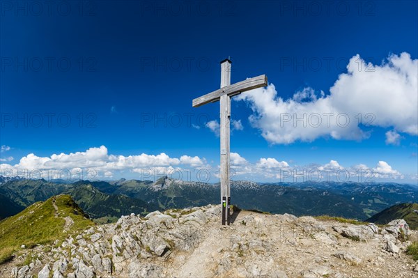 Summit cross