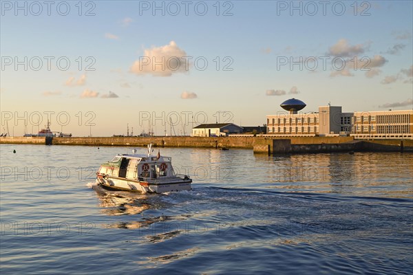 Witte Kliff dune ferry