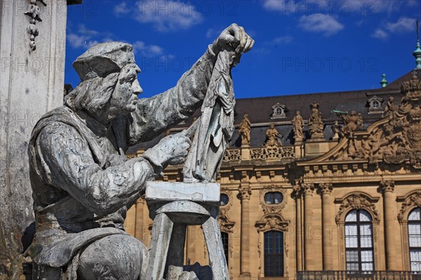 Matthias Gruenewald Statue