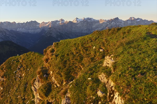 View from Schafreuter to Northern Karwendel Range with Eastern Karwendel Peak and Vogelkar Peak as well as Karwendel Main Range with Kaltwasserkar Peak
