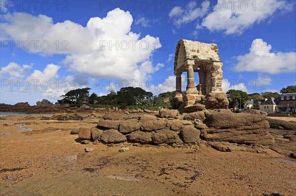 Oratoire de Saint-Guirec near Ploumanac'h on the Cote de granite rose