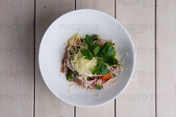 Top view of salad with green beans