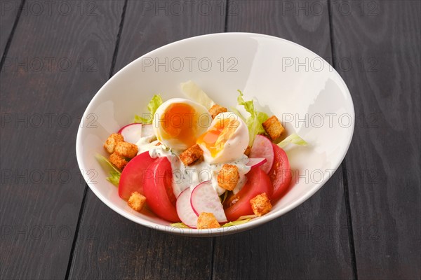 Salad with fresh tomato