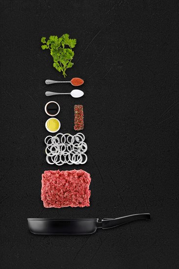Composition with lamb ground meat and ingredients for frying