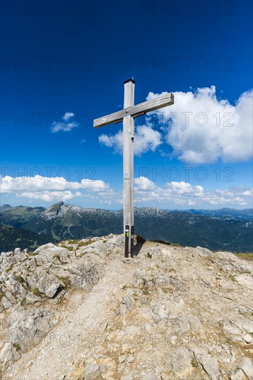 Summit cross