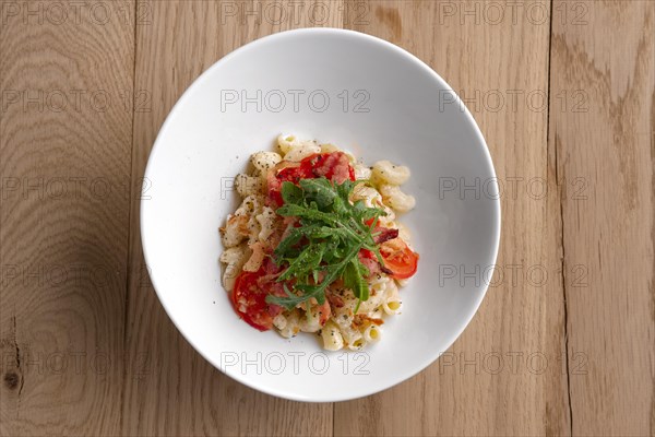 Top view of salad with pasta