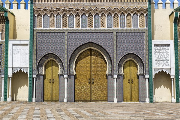 Entrance gate to the royal palace Dar el Makhzen