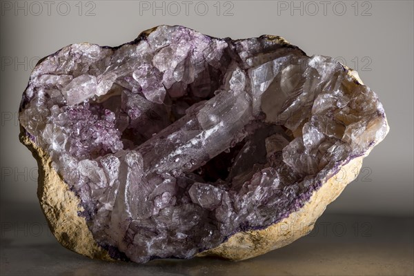 Fake amethyst druse