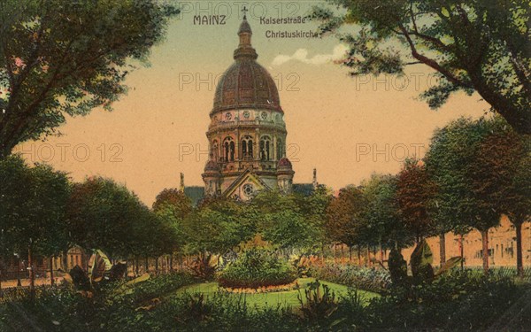 The Kaiserstrasse and the Christuskirche in Mainz