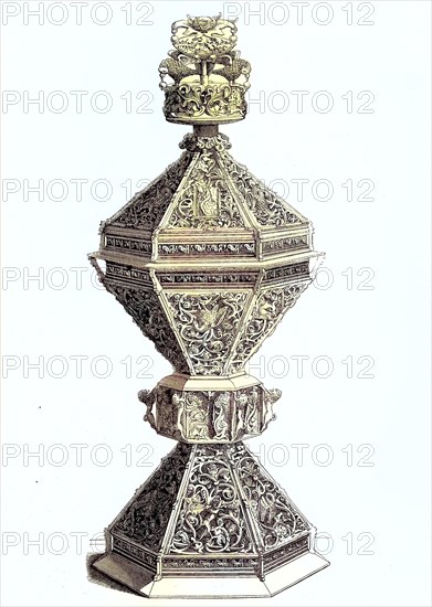 Silver-gilt salt container