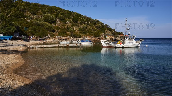 Sarakiniko Beach