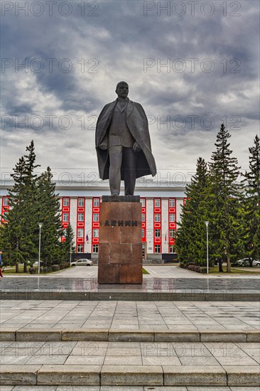 Lenin statue before the town hall of