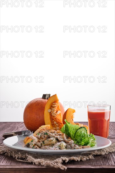 Grilled chicken fillet with oyster mushrooms