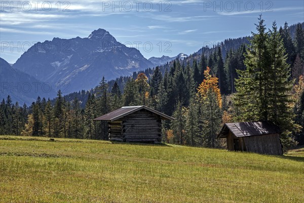 Autumn landscape below Engenkopf