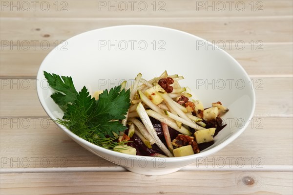 Salad with beetroot