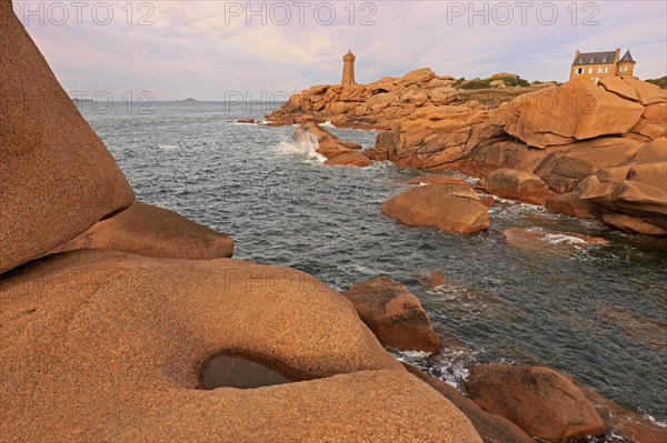 Rocks at the Phare