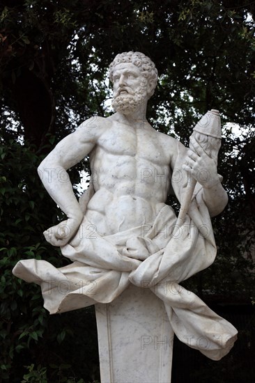 Statues and busts in the castle park