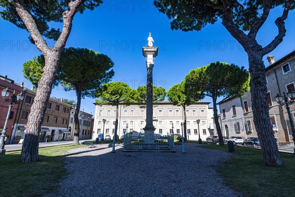 Square before the Cathedral of the Resurrection of Jesus Christ