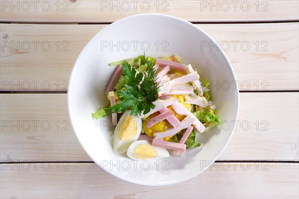 Country salad with egg