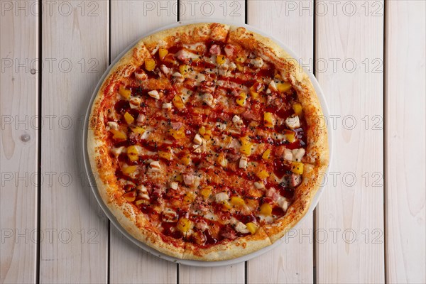 Pizza with chicken