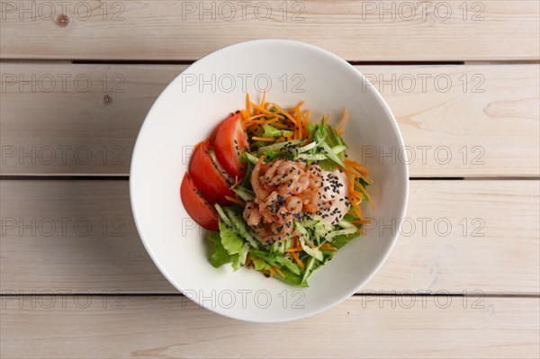 Salad with shrimps