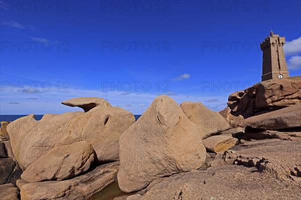 Rocks at the Phare