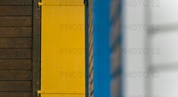 Facade and shutters in yellow