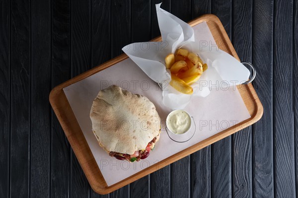 Pita bread with fried stuffing