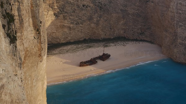 Paralia Navagio