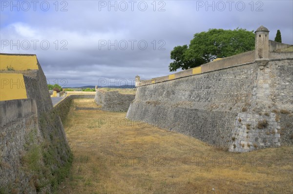 Olivenca outer gate fortifications