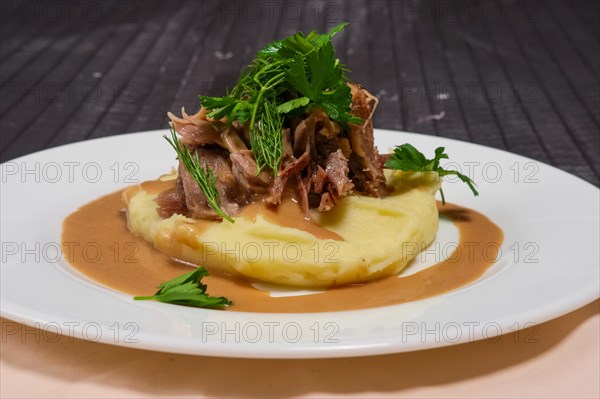 Goulash with mashed potato