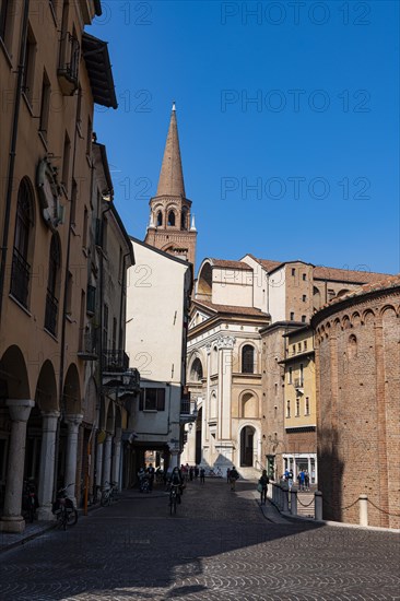 Pedestrian zone