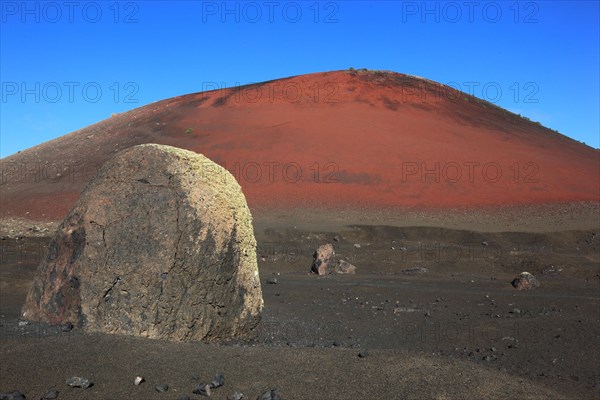 Volcanic bomb