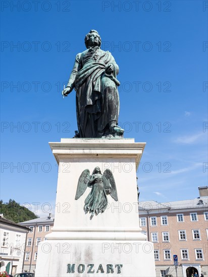 Mozart Monument on Residenzplatz