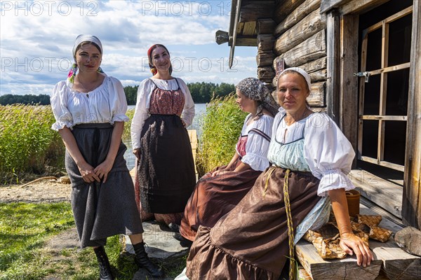 Traditionla dressed women