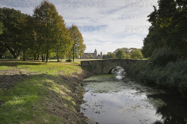 Park and Kasteel Westhove