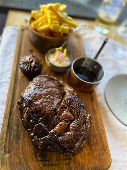 Entrecote with french fries and spices Hessen