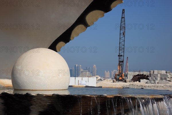 The Pearl Fountain and Oyster Fountain on the Corniche in Doha