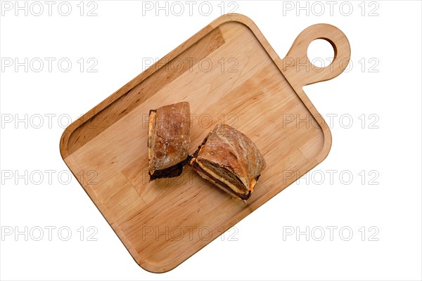 Sandwich with beef and cheese