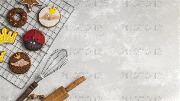 Kitchen utensils biscuits copy space