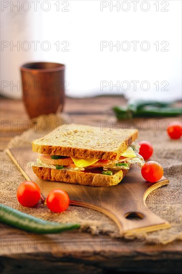 Country sandwich: Rye bread