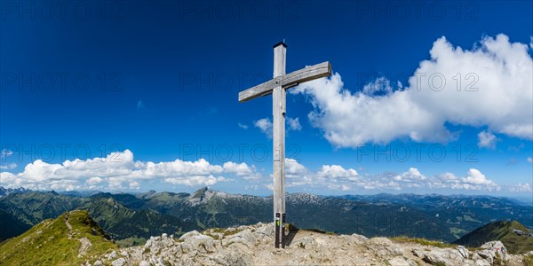 Summit cross