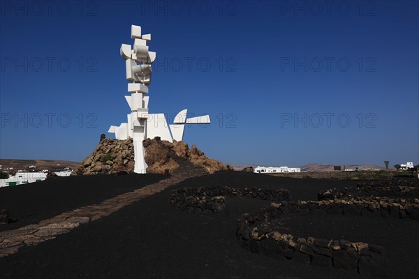 Monument to fertility