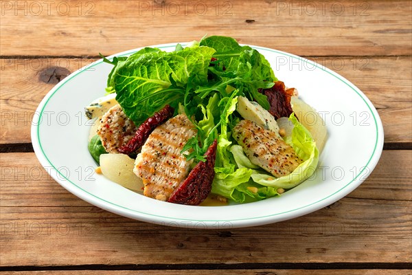 Salad with roasted turkey