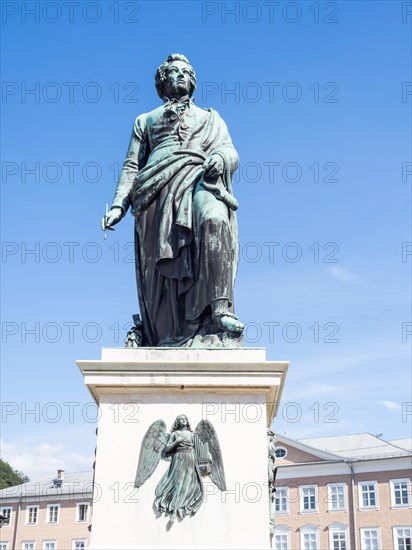 Mozart Monument on Residenzplatz